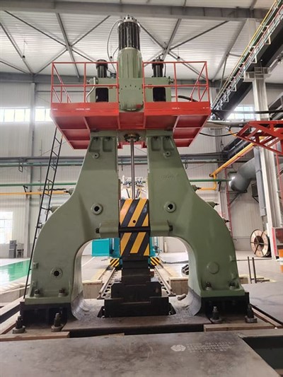 Hidrauliskais slēgtais āmurs